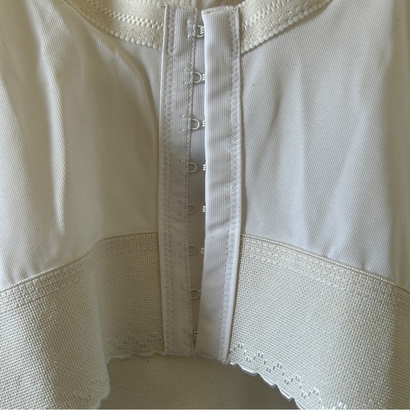 VTG Rene Rofe Lace Corset Bralette Women’s 34B Dainty Feminine Sexy Rockabilly - Picture 6 of 8